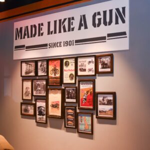 Royal Enfield CTMotors Lumen Studios Madagascar Couverture photo et vidéo